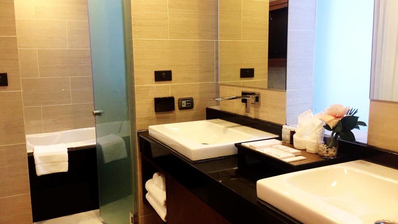 Syama Suite Sukhumvit 20 Banguecoque Exterior foto