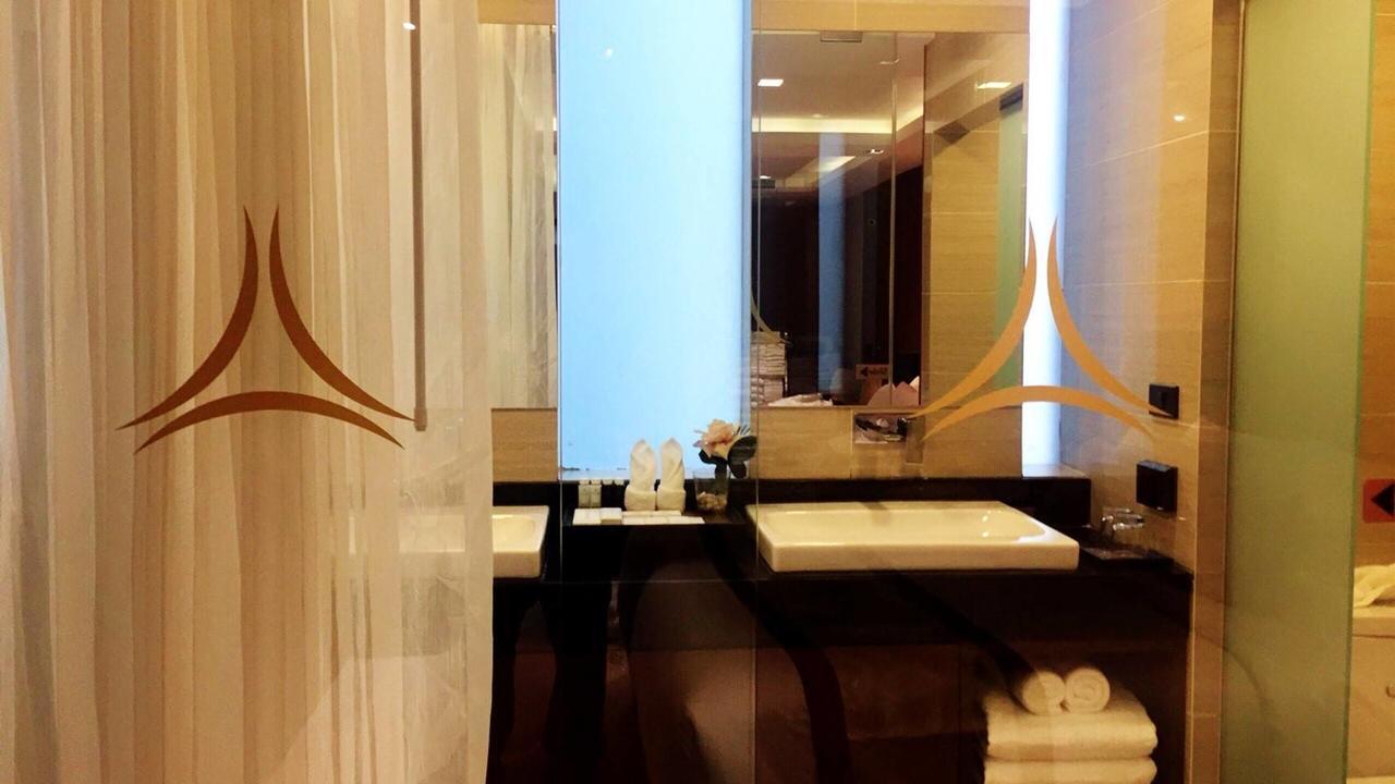 Syama Suite Sukhumvit 20 Banguecoque Exterior foto