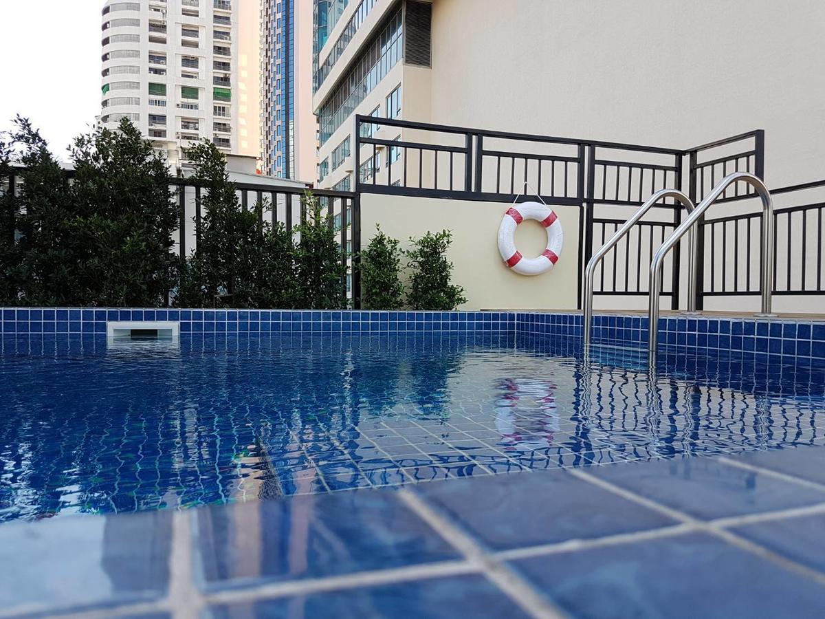 Syama Suite Sukhumvit 20 Banguecoque Exterior foto