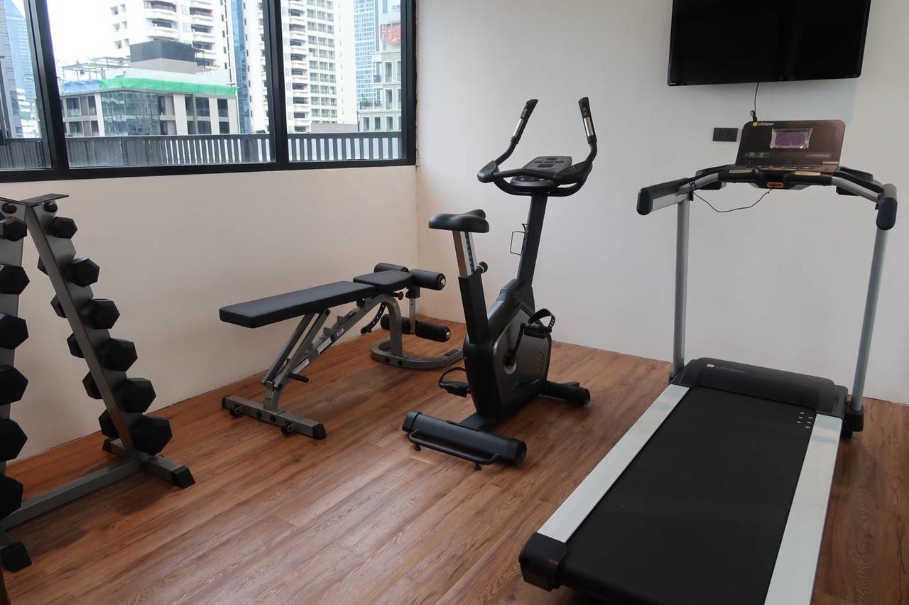 Syama Suite Sukhumvit 20 Banguecoque Exterior foto