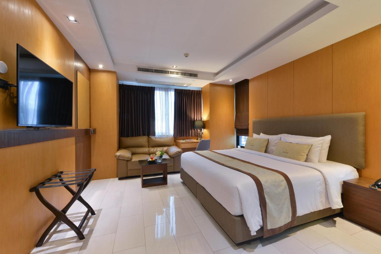 Syama Suite Sukhumvit 20 Banguecoque Exterior foto