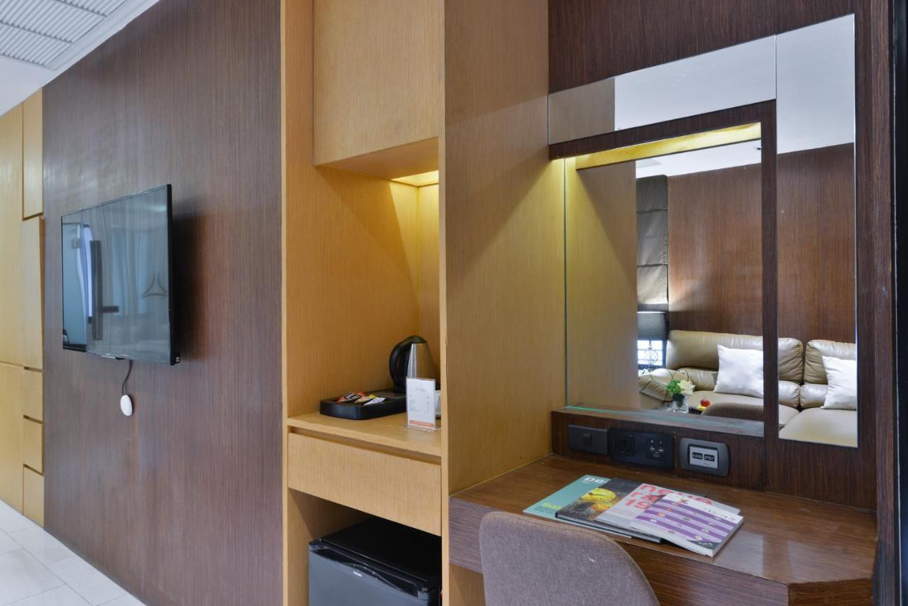 Syama Suite Sukhumvit 20 Banguecoque Exterior foto